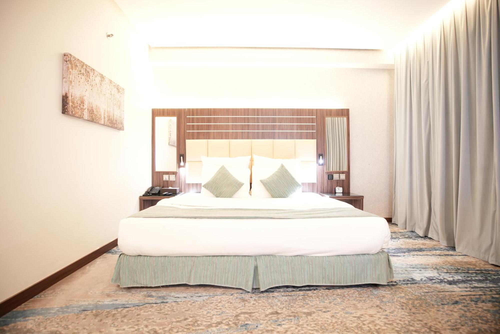 White Diamond Hotel Sari Τζέντα Εξωτερικό φωτογραφία