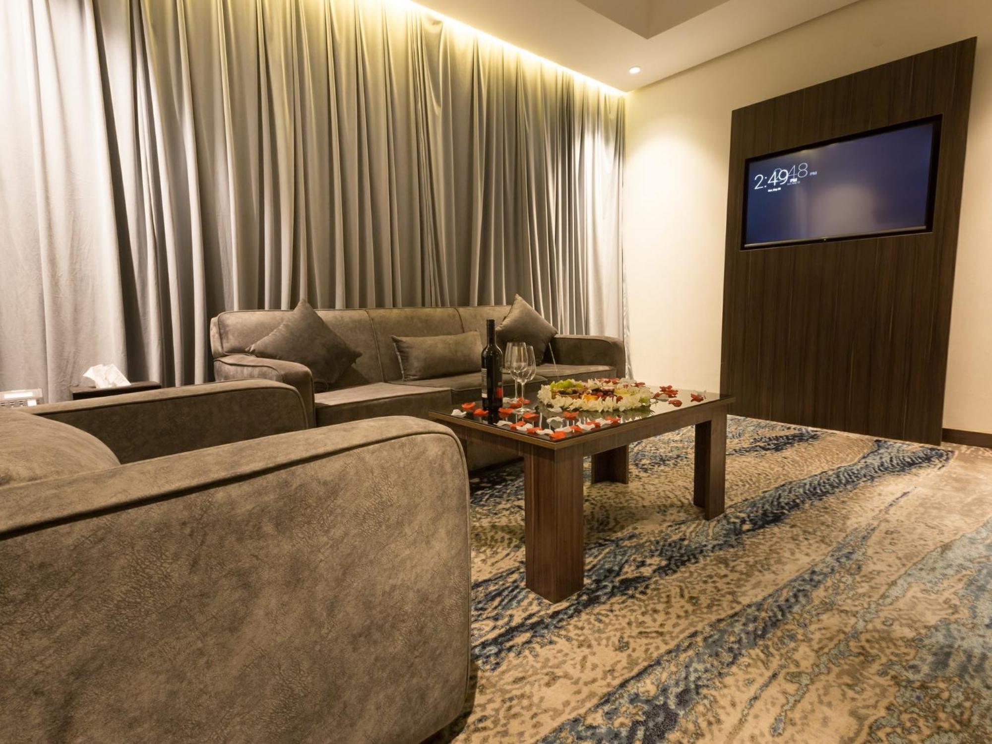 White Diamond Hotel Sari Τζέντα Εξωτερικό φωτογραφία